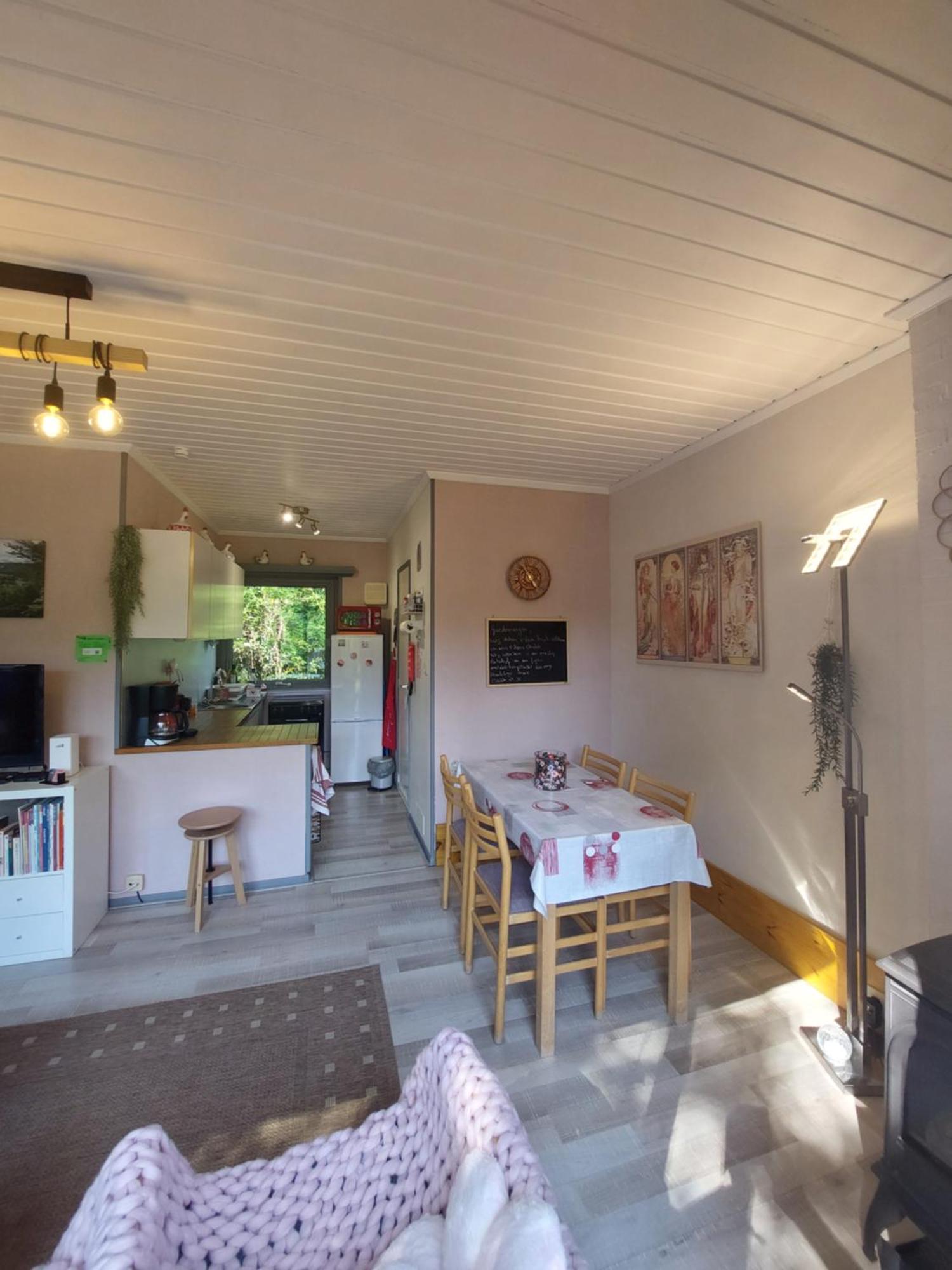 Le Petit Chalet - Bungalow Waulsort Exterior photo